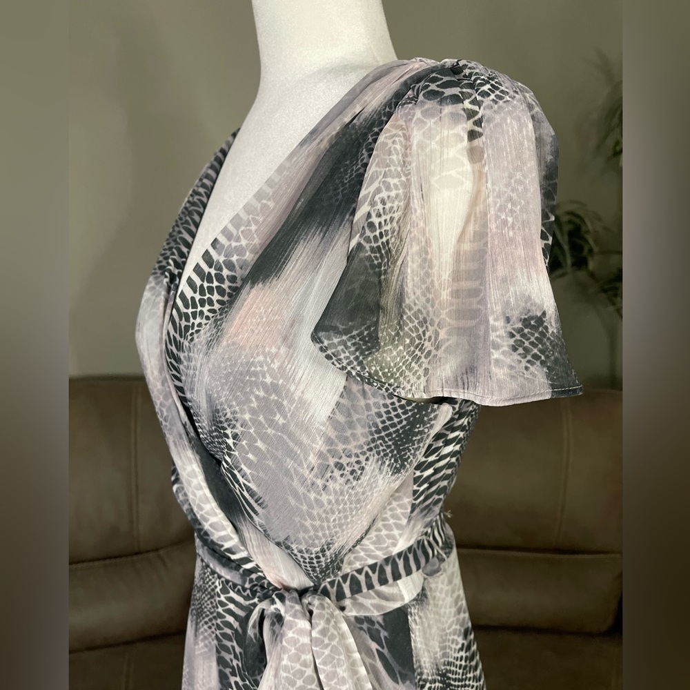 DKNY Purple Charcoal Snake Print High Low Flutter Sleeve Dress Sz 10 Summer Date - Picture 8 of 16
